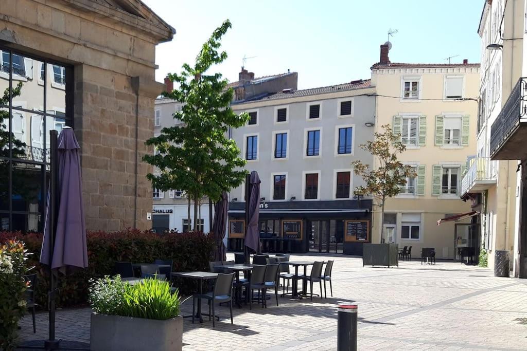 Appartement Hyper-Centre Issoire Buitenkant foto